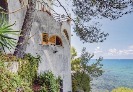 Villa in Cefalù, Sicily