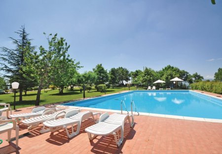 Apartment in Monte Santa Maria Tiberina, Italy