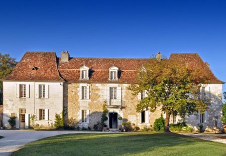 Chateau in Saint-Martin-des-Combes, France