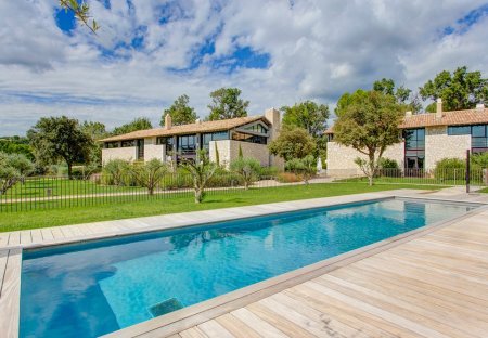Villa in Les Baux-de-Provence, the South of France