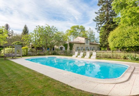 Villa in Flaujagues, France