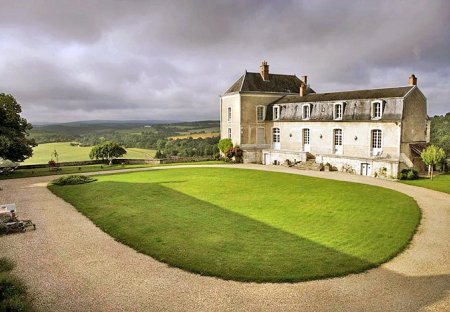 Chateau in Mailly-le-Château, France
