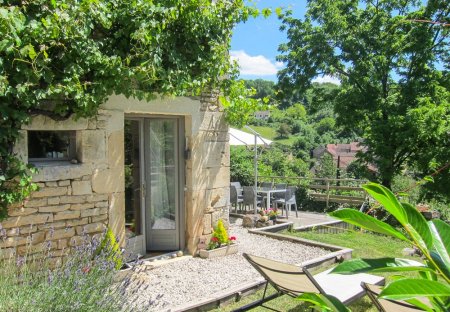 Villa in Frôlois, France