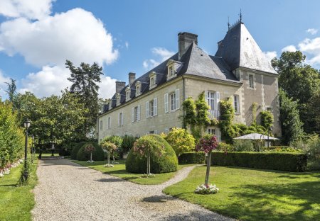 Chateau in Avoine, France