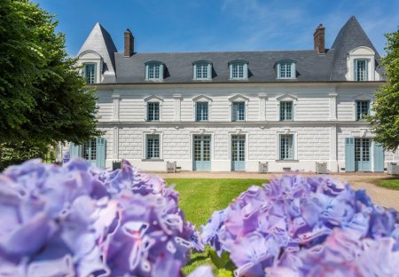 Chateau in Flancourt-Crescy-en-Roumois, France