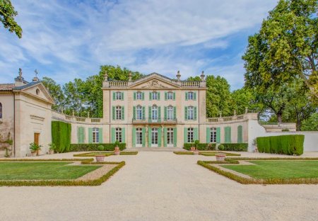 Chateau in Carpentras, the South of France