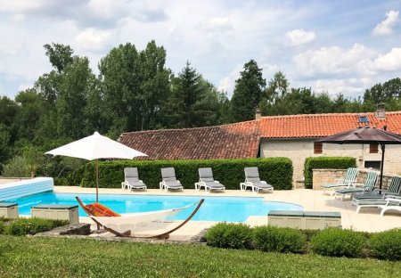 Villa in Saint-Front, France
