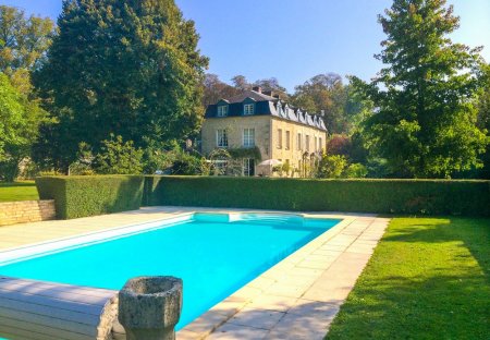Chateau in Ognon, France