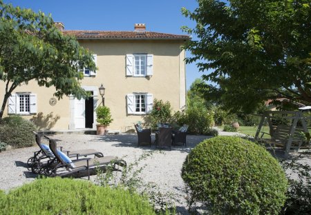 Villa in Lalanne-Trie, the South of France