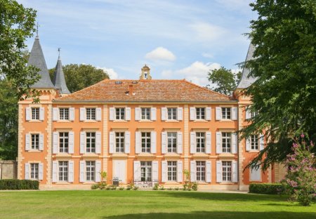 Chateau in Four À Chaux, the South of France