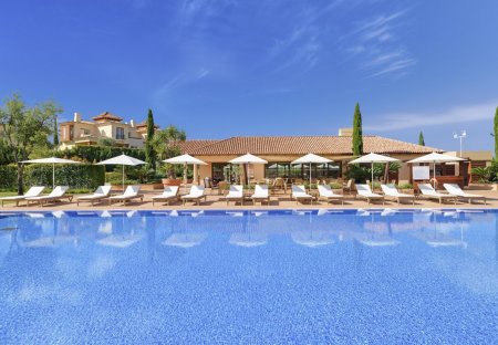 Villa in Monte Rei Golf & Country Club, Algarve