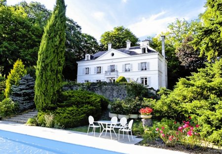 Chateau in Montval-sur-Loir, France
