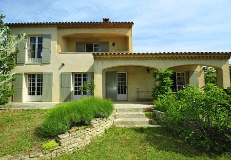 Villa in Saint-Saturnin-lès-Apt, the South of France