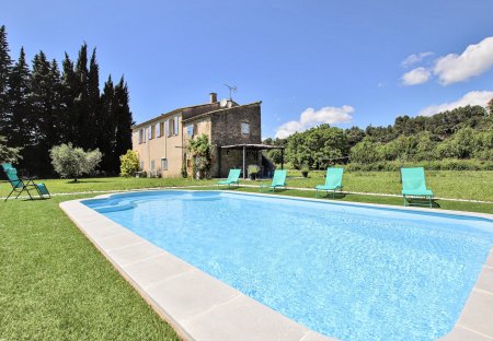 Villa in Lauris, the South of France