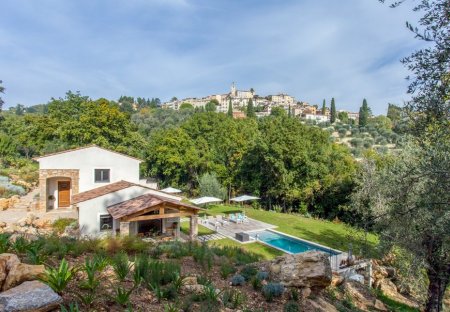 Villa in Châteauneuf-Grasse, the South of France