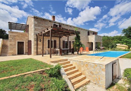 Villa in Brajkovići, Croatia
