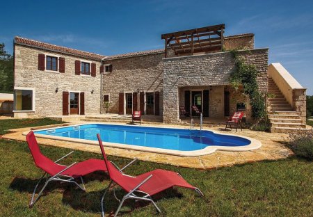 Villa in Brajkovići, Croatia: --