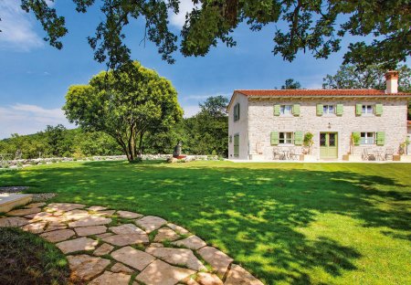 Villa in Bartići, Croatia