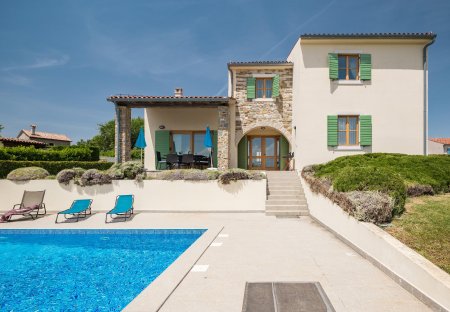 Villa in Baredine, Croatia: --