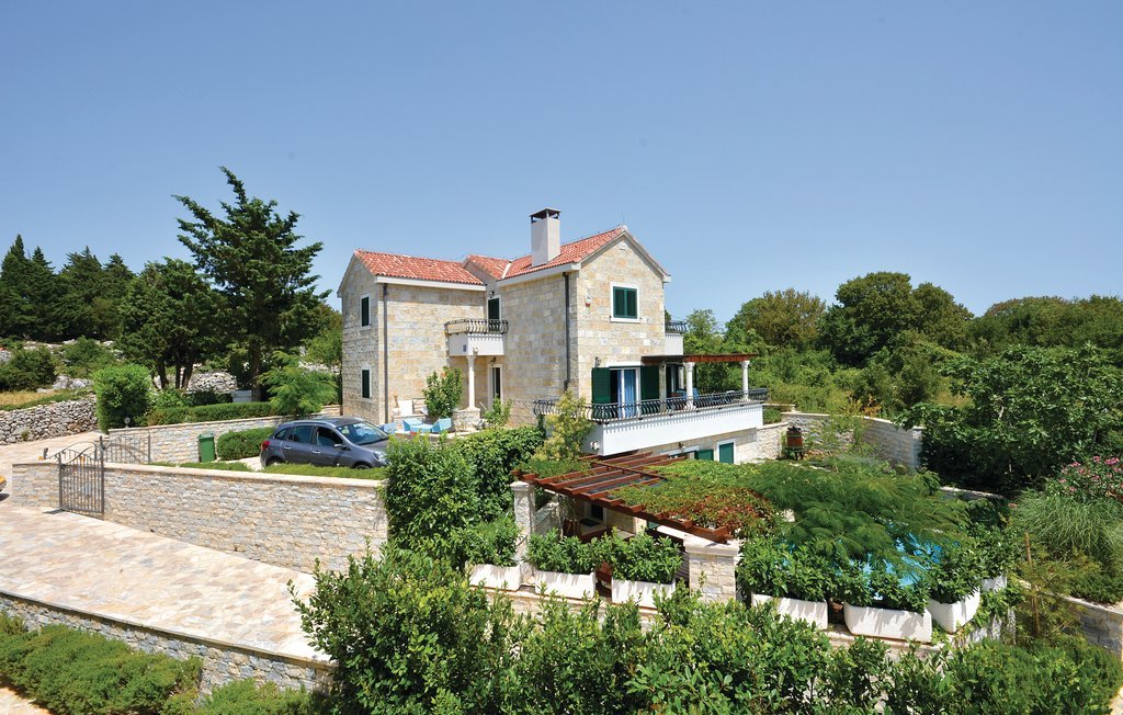 Picture of villa