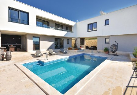 Villa in Kaštel Sućurac, Croatia