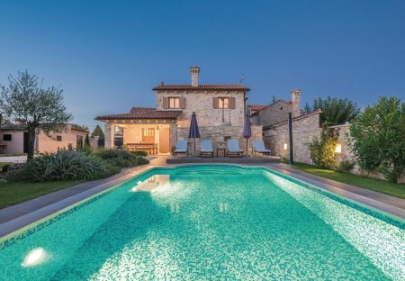 Villa in Orbanići, Croatia