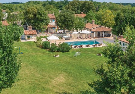 Villa in Jakovici, Croatia