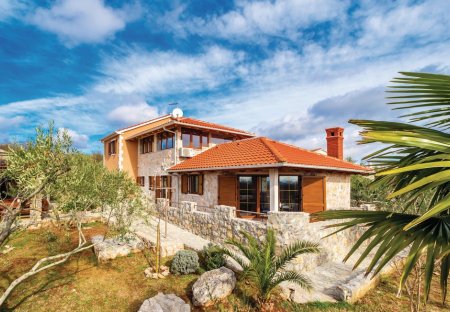 Villa in Žgaljići, Croatia