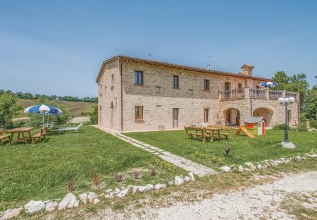 Apartment in Urbino, Italy