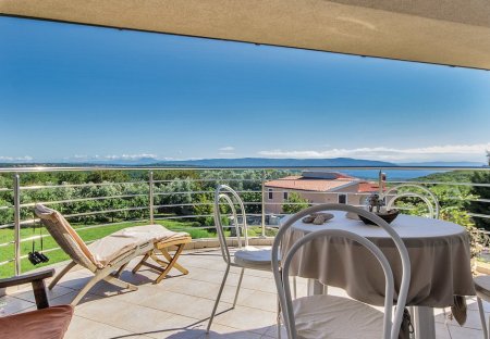 Apartment in Kavran, Croatia