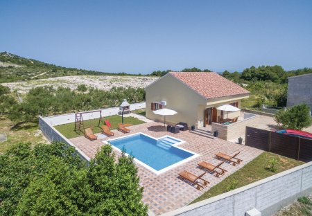 Villa in Drage, Croatia