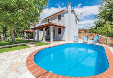Villa in Makovci, Croatia