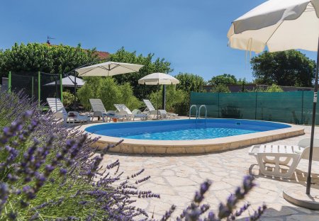 Apartment in Dubrava Kod Šibenika, Croatia