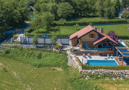 Villa in Gornji Zvečaj, Croatia