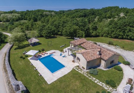 Villa in Bazgalji, Croatia