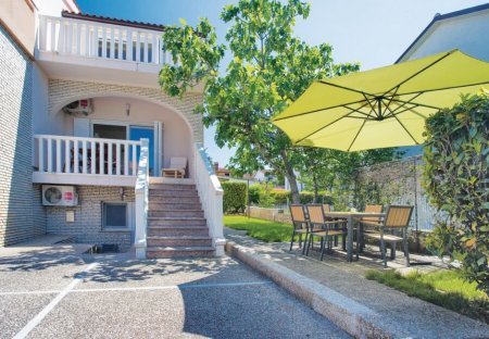 Apartment in Milčetići, Croatia