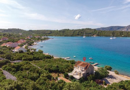 Apartment in Račišće, Croatia