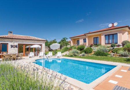 Villa in Kaštel, Croatia