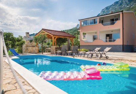 Villa in Kaštel Sućurac, Croatia