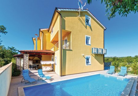 Villa in Perci, Croatia