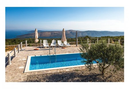 Villa in Vrsine, Croatia
