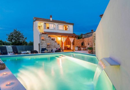 Villa in Kavran, Croatia