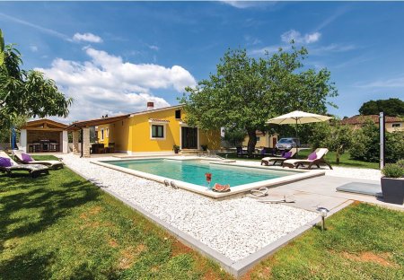 Villa in Puntera, Croatia