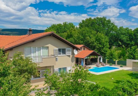 Villa in Donji Proložac, Croatia