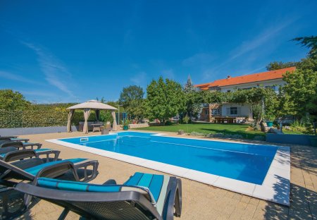 Villa in Donji Vinjani, Croatia
