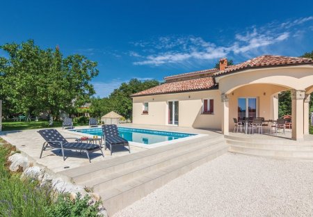 Villa in Kringa, Croatia