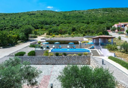 Apartment in Ravni, Croatia