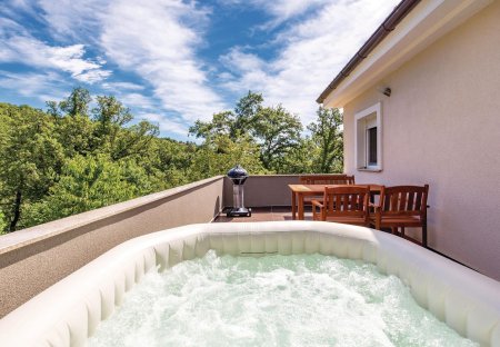 Apartment in Poljane, Croatia
