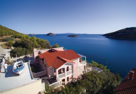Apartment in Karbuni, Croatia