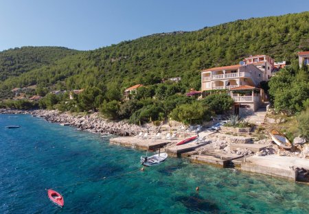 Apartment in Karbuni, Croatia